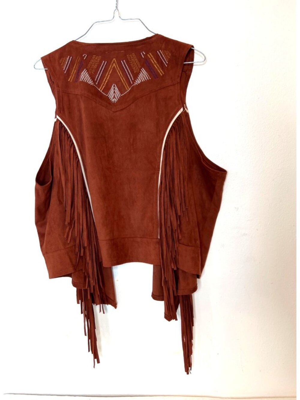 Shyanne XXL Suede Like Vest Embroidery Country Western Festival Cowboy Ranch - Picture 3 of 6